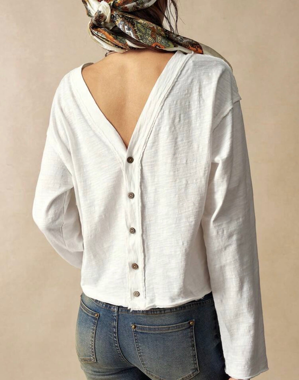 Beautiful soft longe sleeve shirt with buttons