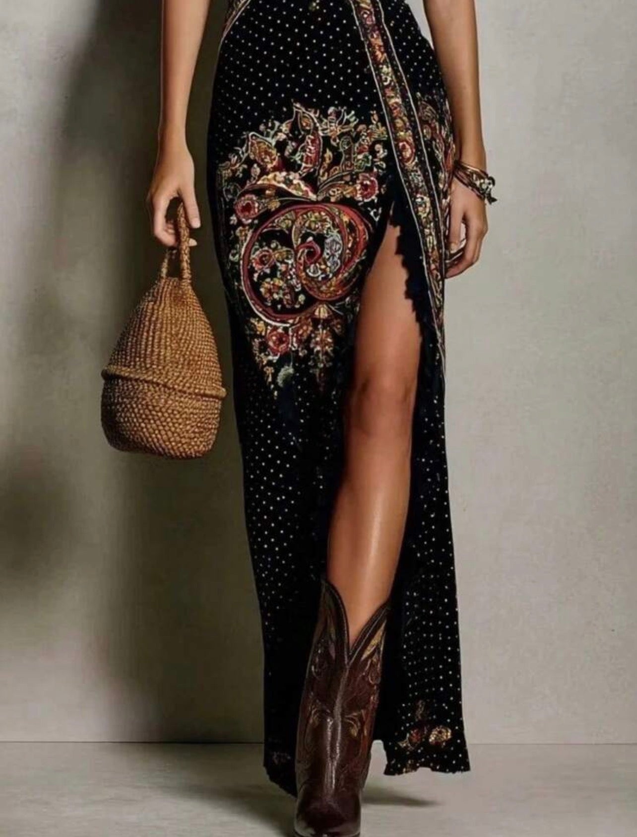 Gorgeous goth dress with slit